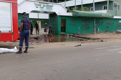 ๐
๐๐ข๐ญ ๐๐ข๐ฏ๐๐ซ๐ฌ : ๐ฎ๐ง ๐ฆ๐จ๐ซ๐ญ ๐๐ญ ๐ฌ๐ข๐ฑ ๐๐ฅ๐๐ฌ๐ฌรฉ๐ฌ ๐๐๐ง๐ฌ ๐ฎ๐ง ๐๐๐๐ข๐๐๐ง๐ญ ๐๐ฎ ๐ฅ๐ฒ๐รฉ๐ ๐ข๐ฌ๐ฅ๐๐ฆ๐ข๐ช๐ฎ๐