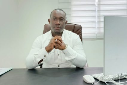 ๐๐จ๐ง๐ฒ ๐๐๐จ๐ฎ๐ฆ๐ข, ๐ฅโรฉ๐ฆ๐๐ซ๐ ๐๐ง๐๐ ๐โ๐ฎ๐ง ๐รข๐ญ๐ข๐ฌ๐ฌ๐๐ฎ๐ซ ๐๐ฎ ๐ฌ๐๐ซ๐ฏ๐ข๐๐ ๐๐ฎ ๐รฉ๐ฏ๐๐ฅ๐จ๐ฉ๐ฉ๐๐ฆ๐๐ง๐ญ ๐ฅ๐จ๐๐๐ฅ ๐๐ญ ๐๐ ๐ฅ๐ ๐ฃ๐๐ฎ๐ง๐๐ฌ๐ฌ๐ ๐ ๐๐๐จ๐ง๐๐ข๐ฌ๐