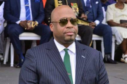 [𝐏𝐨𝐫𝐭𝐫𝐚𝐢𝐭] : 𝐪𝐮𝐢 𝐞𝐬𝐭 𝐏𝐚𝐬𝐜𝐚𝐥 𝐇𝐨𝐮𝐚𝐧𝐠𝐧𝐢 𝐀𝐦𝐛𝐨𝐮𝐫𝐨𝐮𝐞, 𝐥𝐞 𝐧𝐨𝐮𝐯𝐞𝐚𝐮 𝐯𝐢𝐬𝐚𝐠𝐞 𝐝𝐞 𝐥𝐚 𝐠𝐨𝐮𝐯𝐞𝐫𝐧𝐚𝐧𝐜𝐞 𝐥𝐨𝐜𝐚𝐥𝐞 à 𝐏𝐨𝐫𝐭-𝐆𝐞𝐧𝐭𝐢𝐥 ?